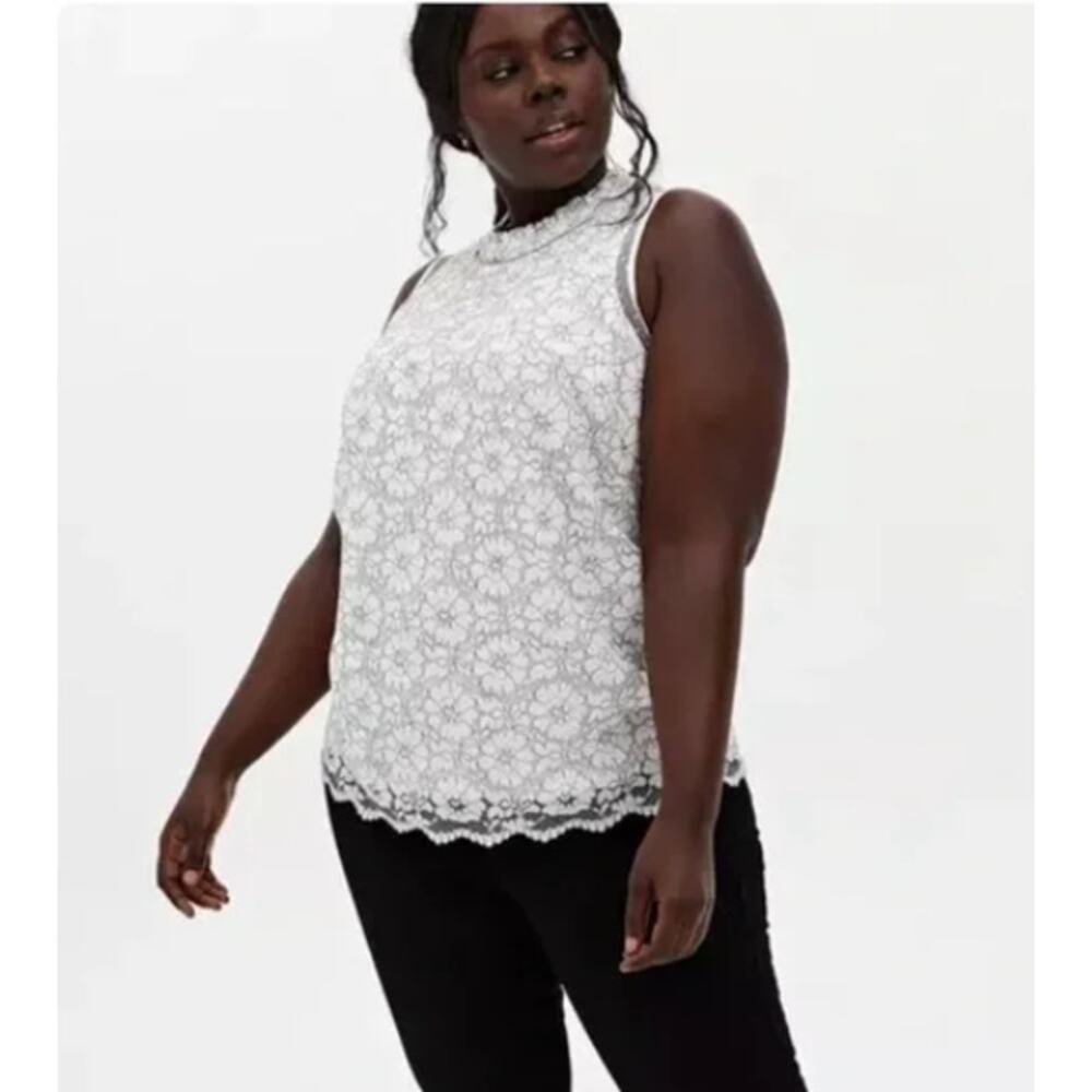 Torrid White Lace Mock Neck Tank Size 2 (2X)